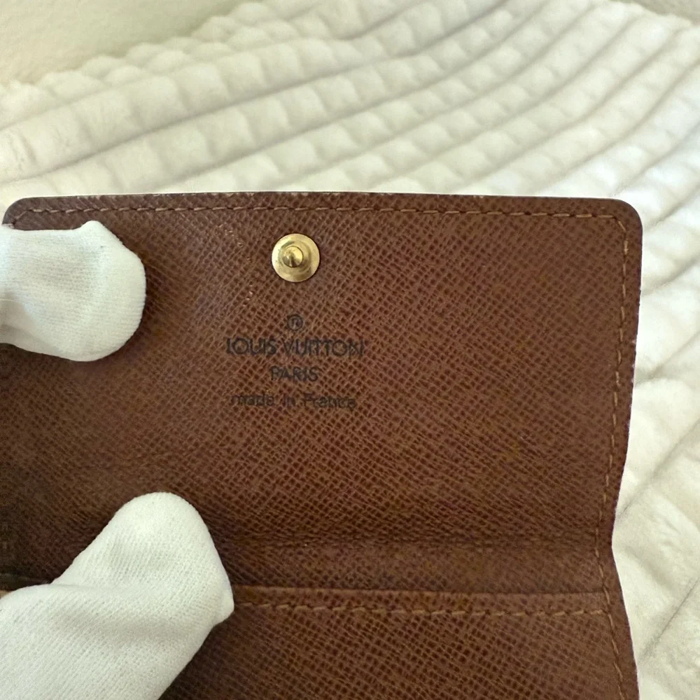 Louis Vuitton monogram 6 key holder - Picture 4 of 8